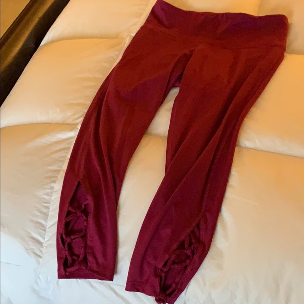 Maroon Capris